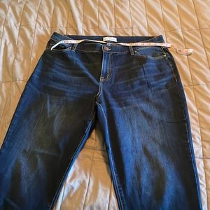 New without tags lane Bryant capri jeans